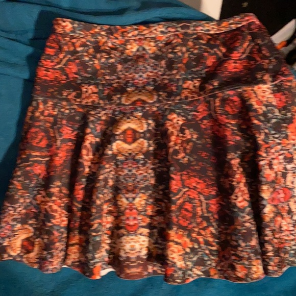 Abercrombie & Fitch Scuba knit Skater Skirt - L new condition. Worn once . - Picture 3 of 8